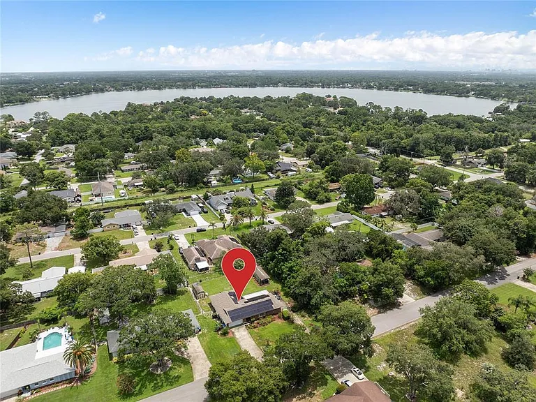 1435 Paula Dr — Photo 14