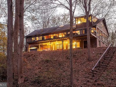 590 Hunters Camp Rd, Great Cacapon, WV, 25422
