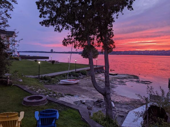307 Riverview Dr