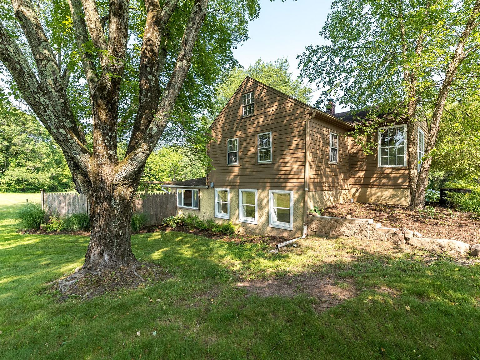 3563 Aquetong Rd, Carversville, PA 18913 Zillow