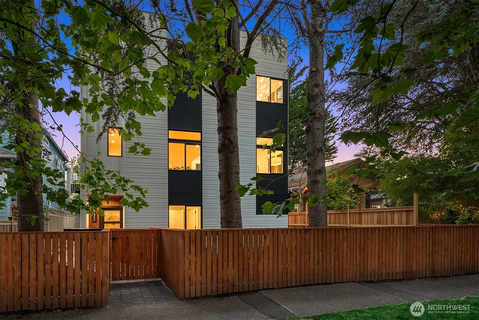 2735 59th Avenue SW photo 1