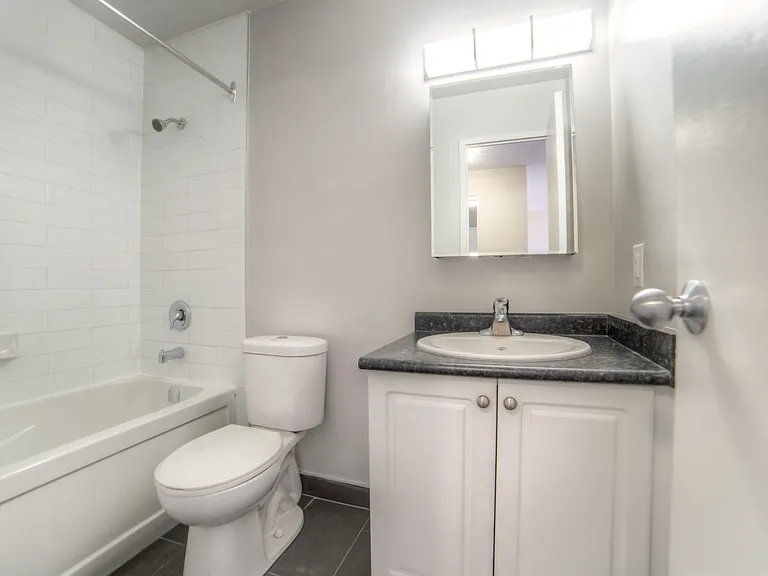 100 Cedar Ave #202 — Photo 6