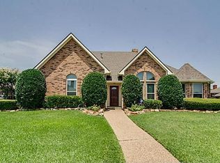 2501 Willowdale Dr, Carrollton, TX 75006