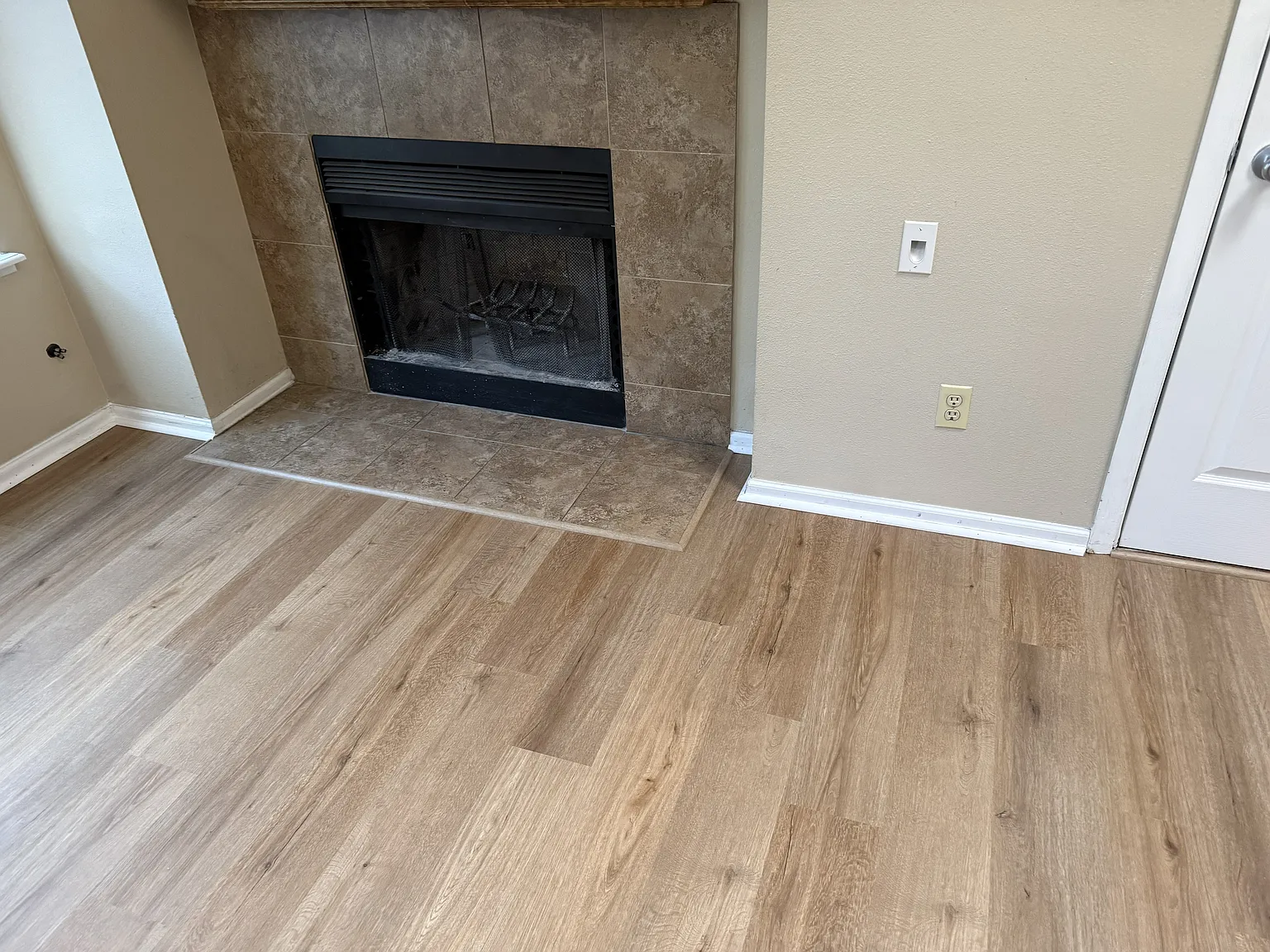 2 bed, 1000 sqft, $1,850 — Photo 4