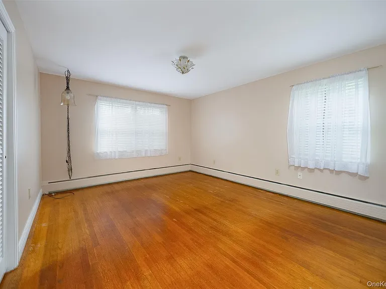 46 Barnard Ave — Photo 15
