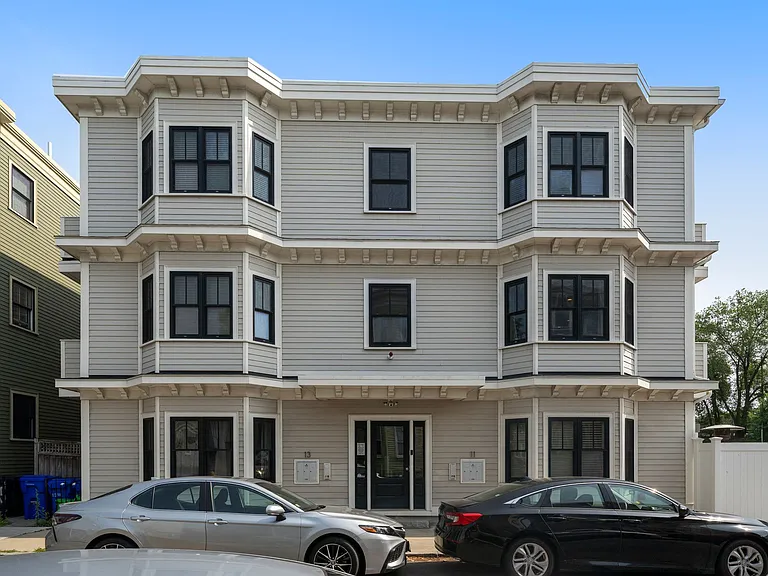 11 Howell St #2 — Photo 24