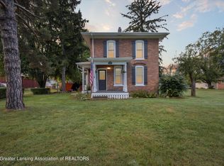 4469 Dell Rd, Lansing, MI 48911