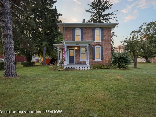 4469 Dell Rd, Lansing, MI 48911