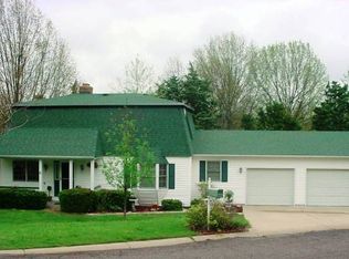6 Valley Dr, Union, MO 63084