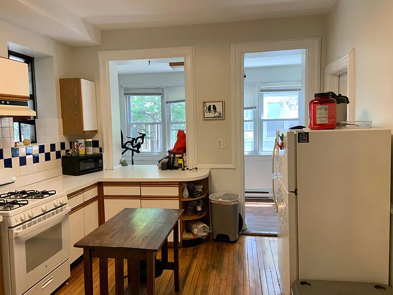 1063 W Cornelia Ave #1 — Photo 6