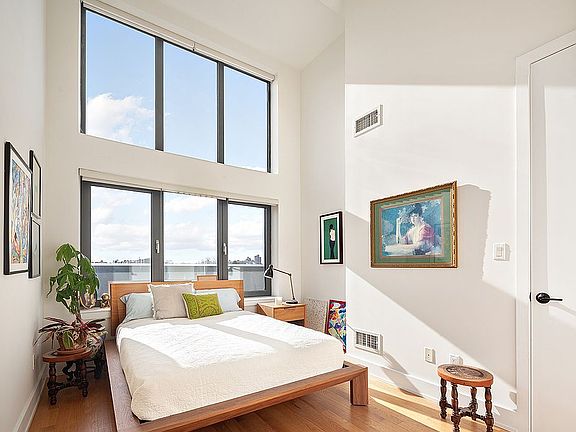 2nd image of 282A Nassau Ave Unit Penthouse