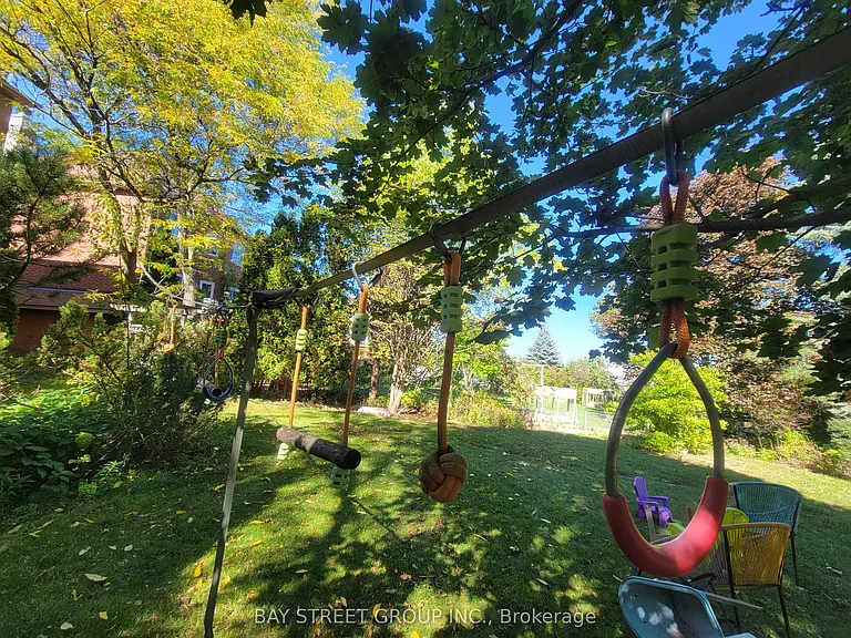 98 Brookeview Dr — Photo 10
