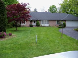 341 Shadowbrook Dr, Webster, NY 14580