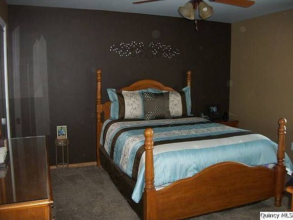 Home for Sale in Ursa, IL $119,900