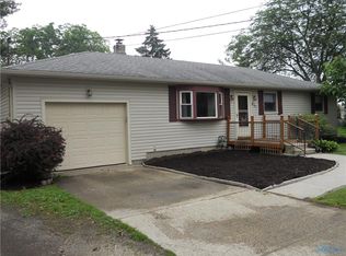 831 Anderson St, Northwood, OH 43619