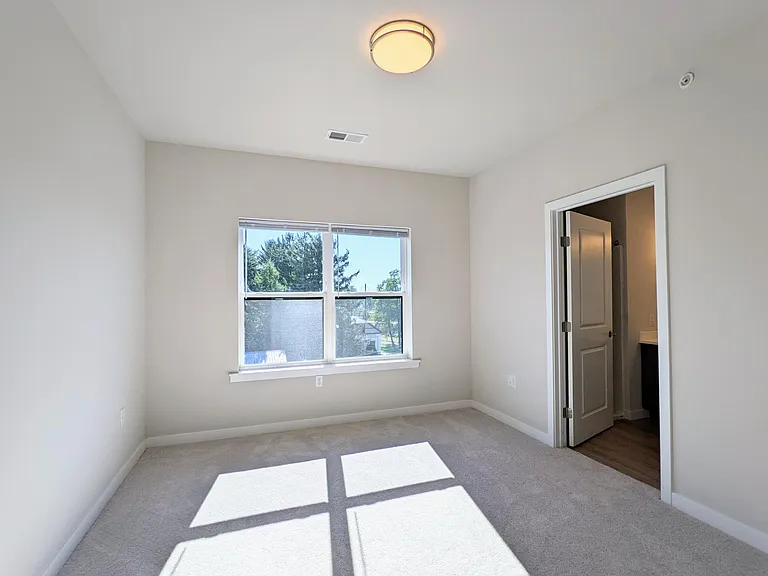 Riverview Terrace — Photo 12