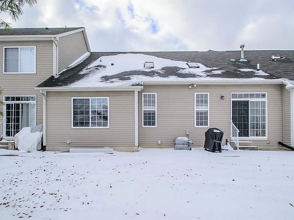4th image of 126 Burwyck Park Dr