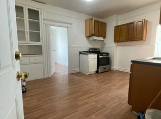 412 Woodside Ave #2B, Newark, NJ 07104