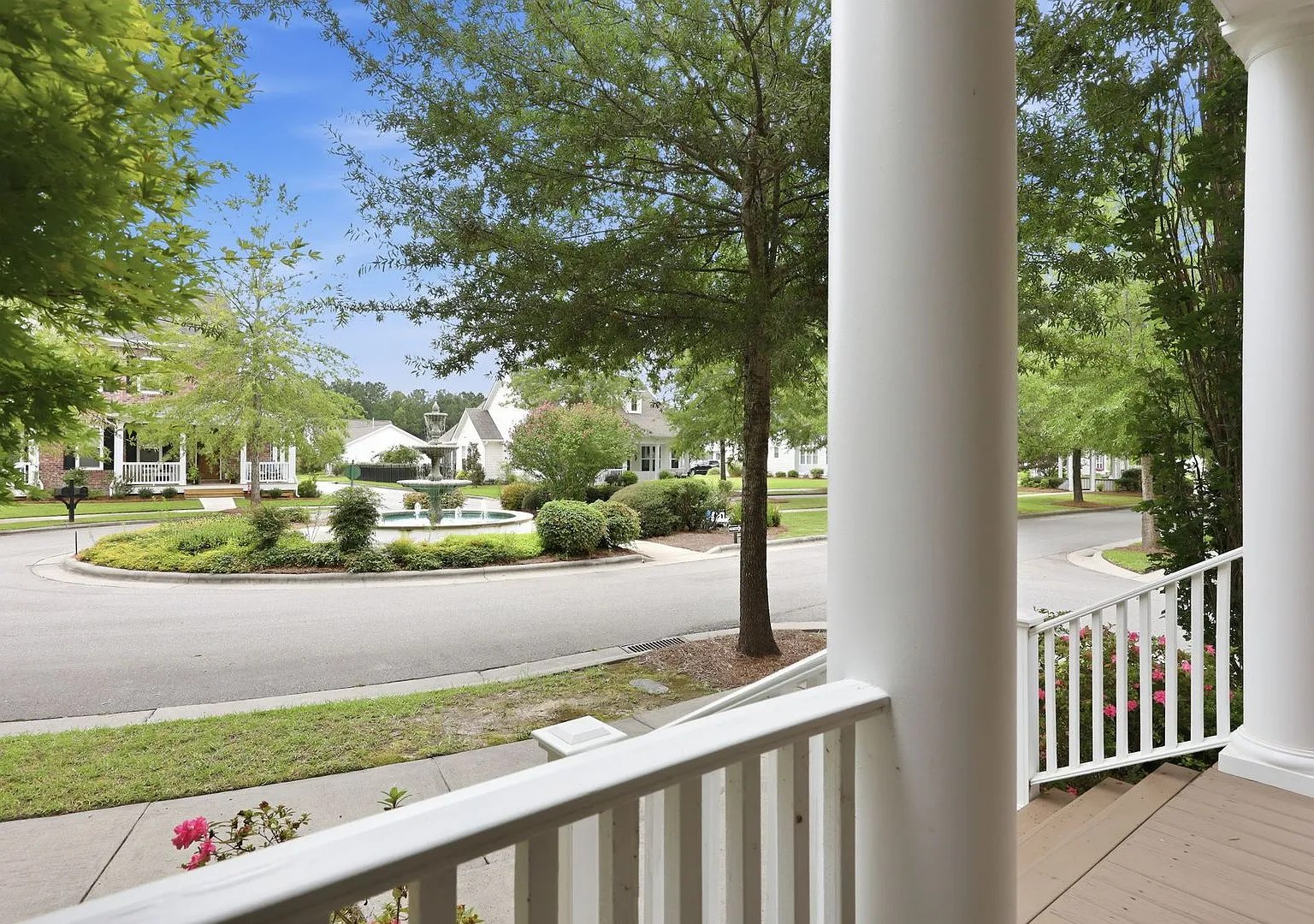 Resort-Style Living | Furnished Townhome with Veranda & Views | Tennis & Golf — Photo 2