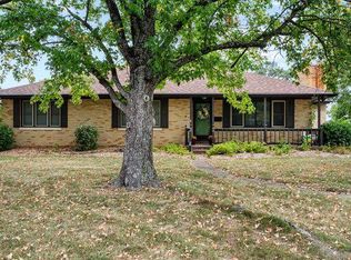 3802 Rock Ridge Rd, Jefferson City, MO 65109