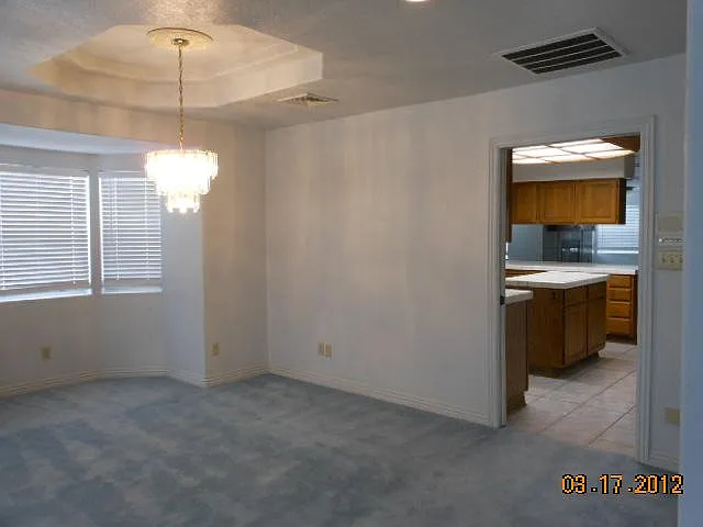 E Middleton Dr — Photo 5