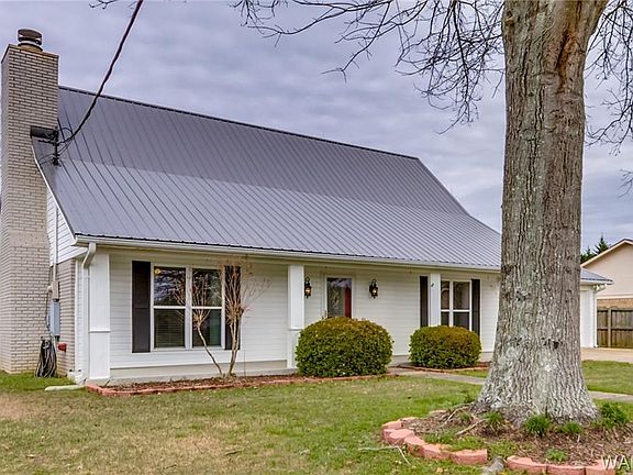 3rd image of 3856 Cypress St