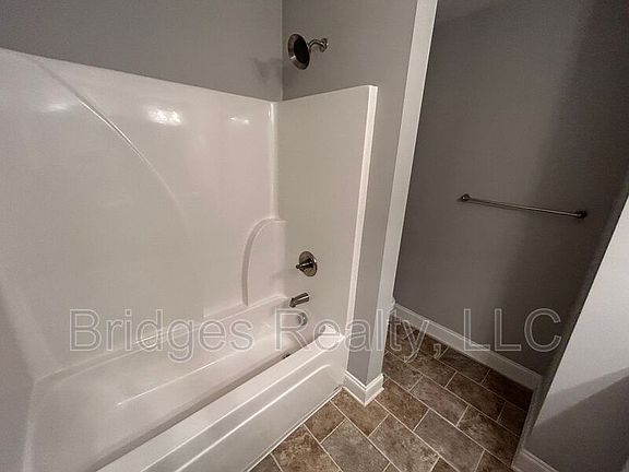 2nd image of 644 Vista Dr