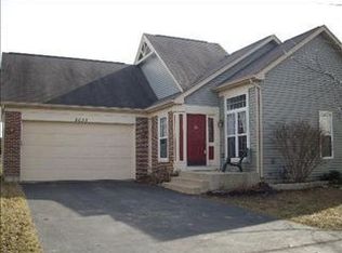 2033 Aspen Dr, Woodstock, IL 60098