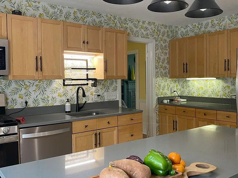 65 Leroi Dr — Photo 11