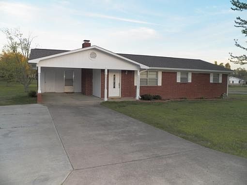 1st image of 304 Lakewood Dr