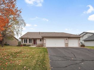 5216 91st Cres N, Brooklyn Park, MN 55443