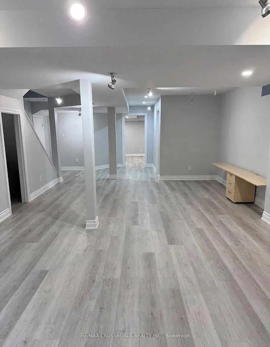 2 bed, $1,900 — Photo 3
