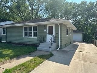 1st image of 819 Hazelwood St