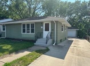 819 Hazelwood St, Saint Paul, MN 55106