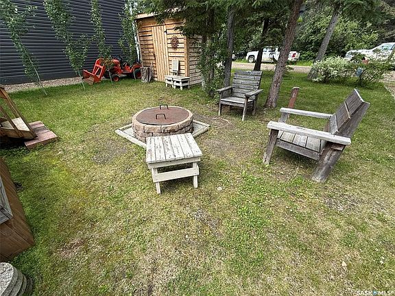 2nd image of 4 Amalia PLACE