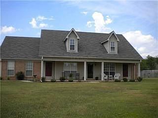 Beautiful home-large porch!