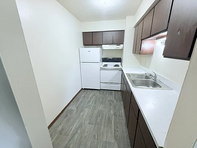 1 bed, 550 sqft, $775 — Photo 2