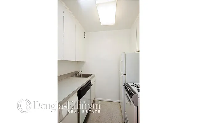 Sold by Douglas Elliman | media 17