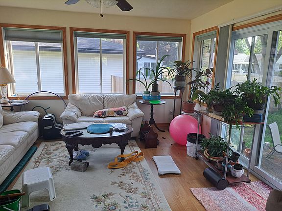 4th image of 6 Wildwood Dr