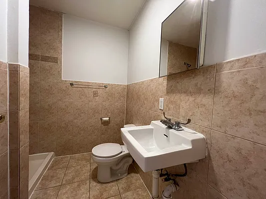 Rented by Rumah Realty Inc | media 54