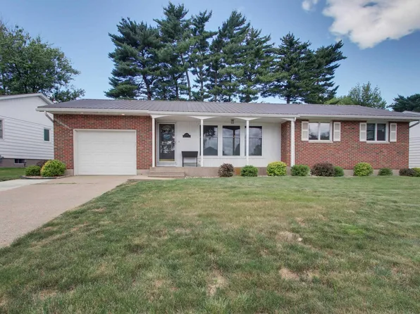 1118 Madonna Dr, Quincy, IL 62305