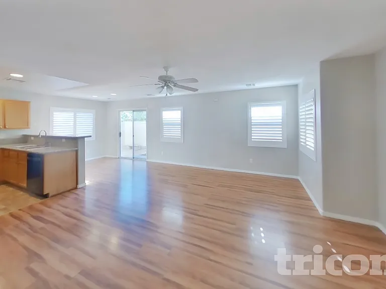 982 Valetta Flat Ave — Photo 3