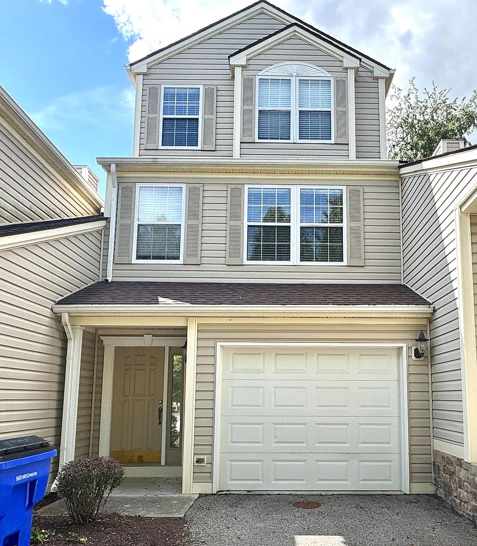 250 Huff Heritage | 3 bed 2.5 Bath Townhouse| — Photo 1