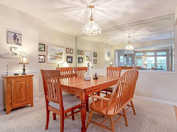 5th image of 2021 Destin Pl S