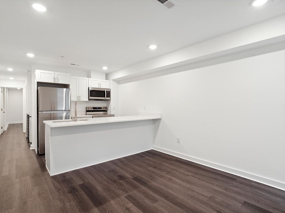 1st image of 4021 Haverford Ave Unit 1