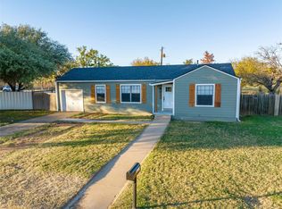 1302 W Hullum St, Breckenridge, TX 76424