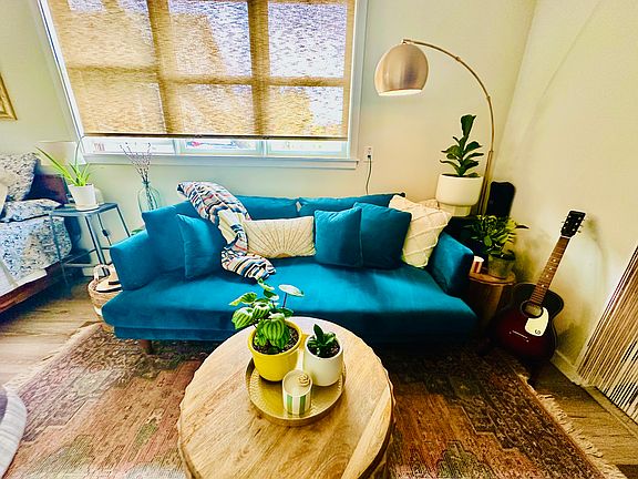 Room for your own ideas, this living room set is not included.