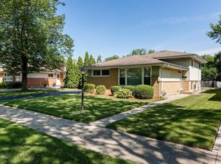 130 E Bradley St, Des Plaines, IL