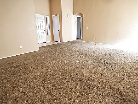 5th image of 425 Don Fernando Cir