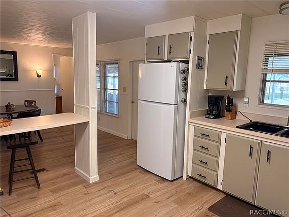 5th image of 10319 E Pike Dr